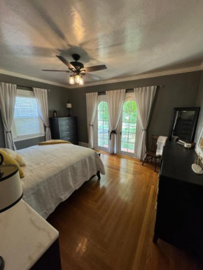 Downtown Russellville Home with Hot Tub